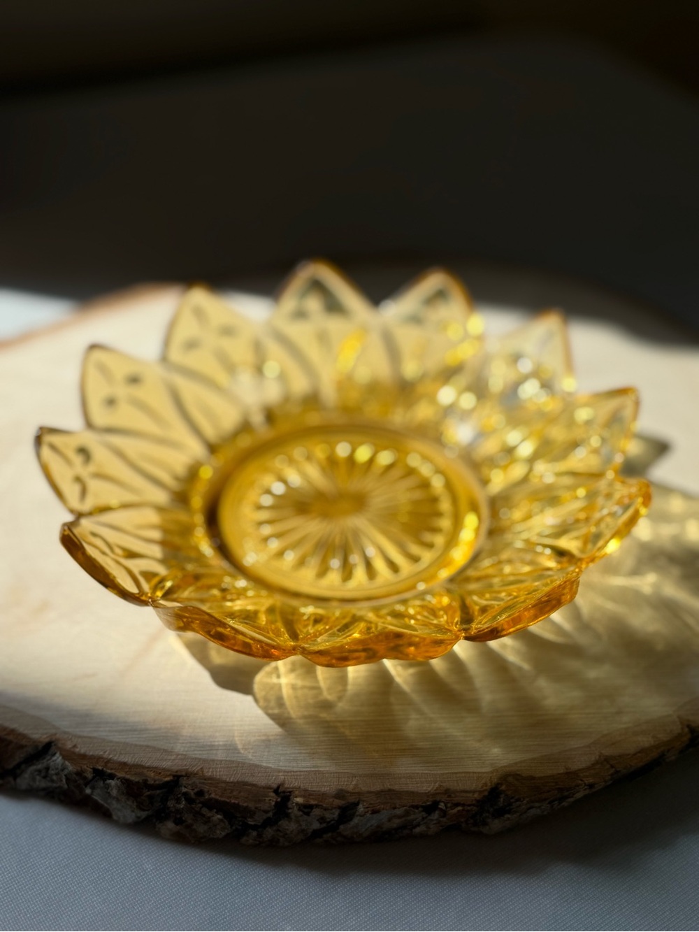 Amber Glass Flower Dish - Elegant Home Art Accent